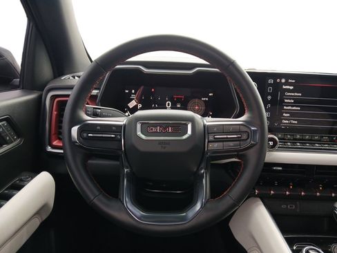 Used 2024 GMC Canyon AT4X w/ AT4X AEV Edition image 12