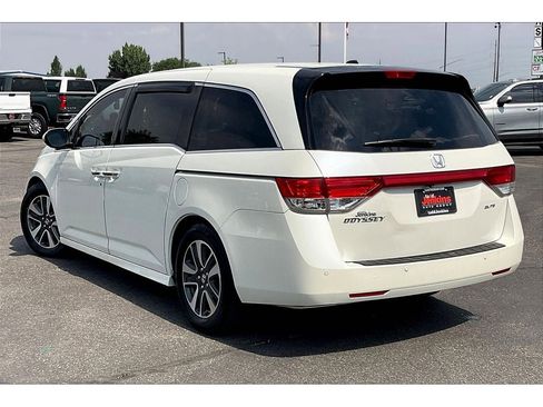 Used 2015 Honda Odyssey Touring Elite image 12