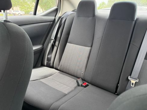 Used 2025 Nissan Sentra SV FWD image 39