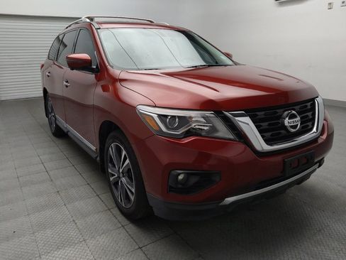 Used 2020 Nissan Pathfinder Platinum FWD image 13