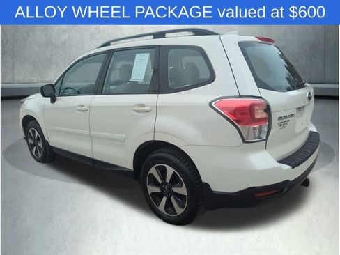 Used 2017 Subaru Forester 2.5i w/ Alloy Wheel Package image 3