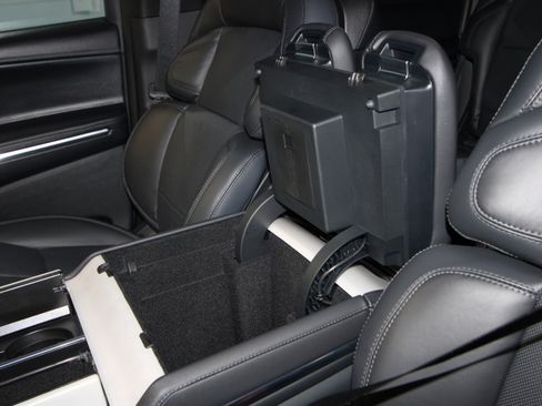 New 2026 Lincoln Navigator Reserve AWD/4WD image 19