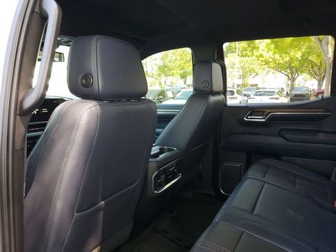 Used 2023 Chevrolet Silverado 1500 High Country w/ Z71 Off-Road Package image 10