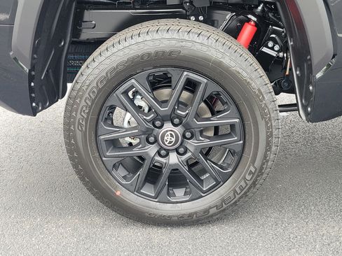 New 2026 Toyota Tundra Limited AWD/4WD image 6