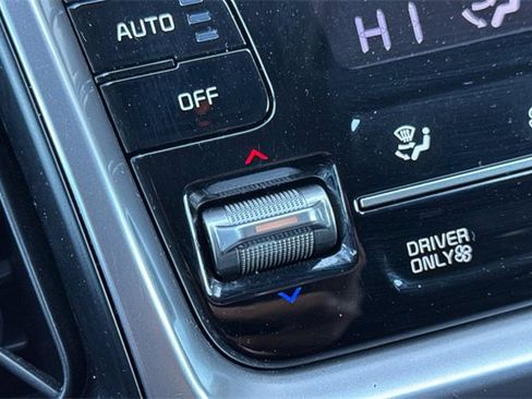 Used 2022 Kia Sorento S image 30