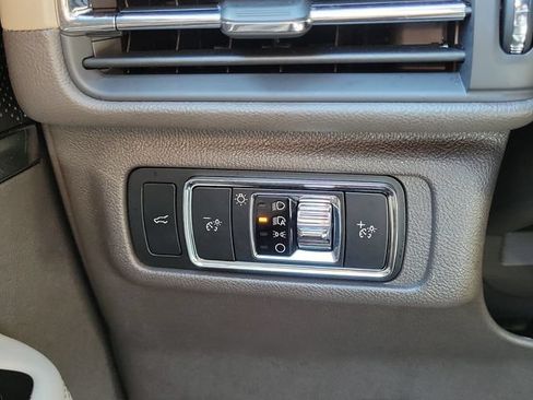 Certified 2024 Lincoln Corsair FWD image 23