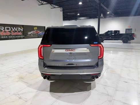Used 2022 GMC Yukon XL Denali RWD image 9