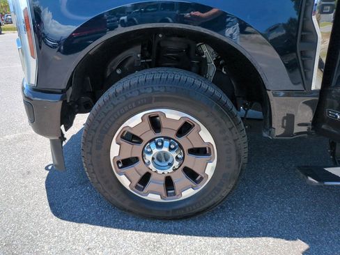Used 2024 Ford F350 King Ranch w/ FX4 Off-Road Package AWD/4WD image 38