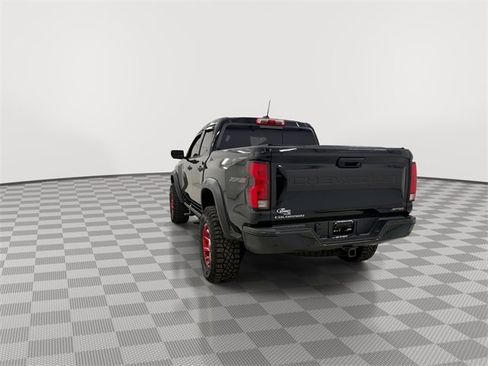 Used 2024 Chevrolet Colorado ZR2 w/ ZR2 Convenience Package III image 8
