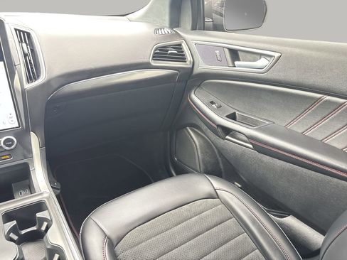 Certified 2024 Ford Edge ST-Line image 11