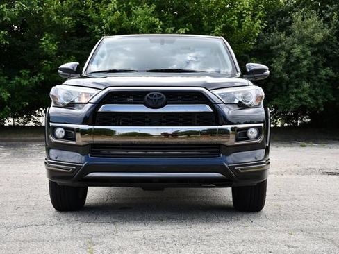 Used 2019 Toyota 4Runner Limited AWD/4WD image 2