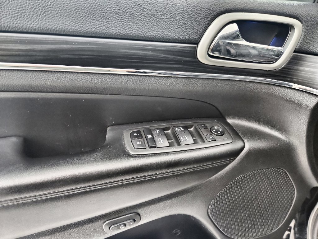 Certified 2022 Jeep Grand Cherokee Limited AWD/4WD image 6