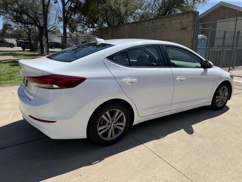 Used 2018 Hyundai Elantra Value Edition image 11