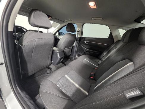 Used 2021 Hyundai Sonata SE w/ Preferred Accessory Package image 21