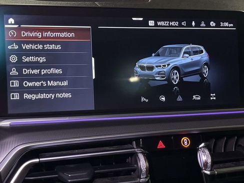 Used 2019 BMW X5 xDrive40i w/ Executive Package AWD/4WD image 32
