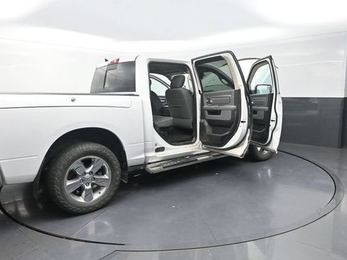 Used 2017 RAM 1500 Big Horn AWD/4WD image 45