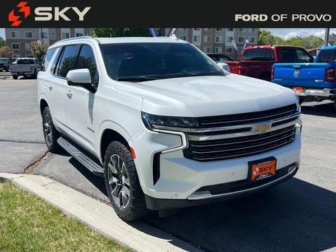 Used 2021 Chevrolet Tahoe LT w/ LT Signature Package AWD/4WD image 5