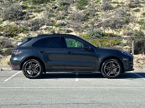 Used 2021 Porsche Macan S image 9