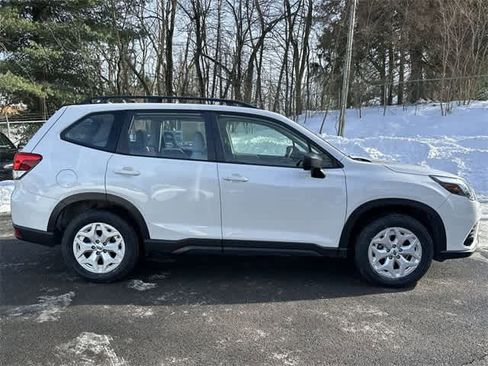 Certified 2022 Subaru Forester image 3