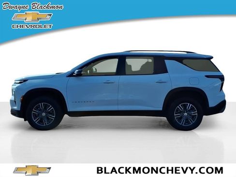 Used 2025 Chevrolet Traverse LT AWD/4WD image 6