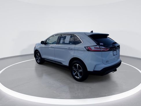 Used 2024 Ford Edge SEL w/ Convenience Package image 6