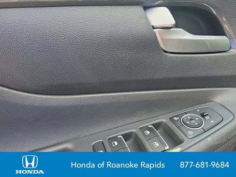 Used 2022 Hyundai Santa Fe SEL FWD image 10