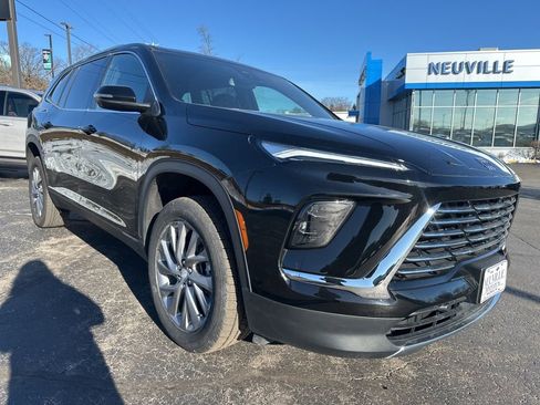 Used 2025 Buick Enclave Preferred image 1