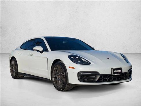 Used 2023 Porsche Panamera 4 Platinum Edition image 7