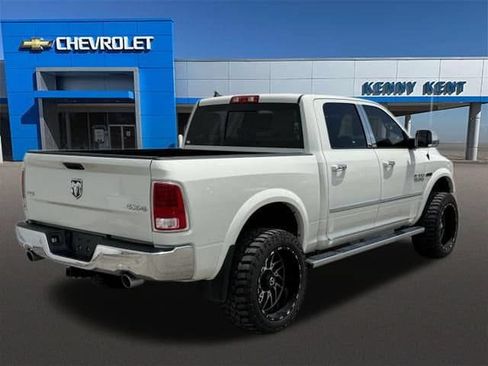 Used 2017 RAM 1500 Laramie w/ Convenience Group AWD/4WD image 5