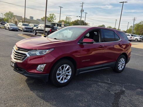 Used 2018 Chevrolet Equinox LT image 3