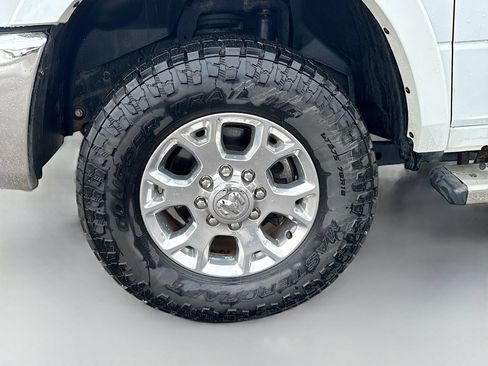 Used 2022 RAM 2500 Laramie w/ Snow Chief Group AWD/4WD image 23