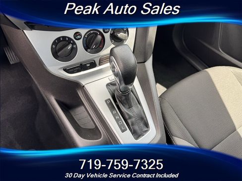 Used 2014 Ford Focus SE FWD image 20