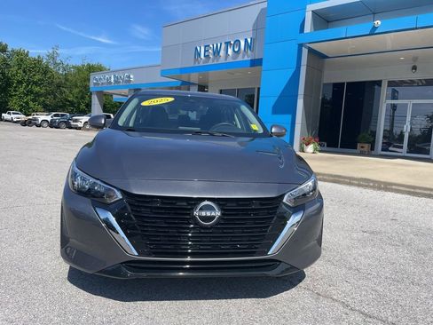 Used 2025 Nissan Sentra S FWD image 2
