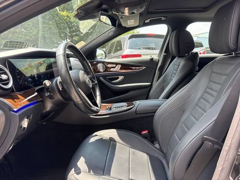 Used 2021 Mercedes-Benz E 350 4MATIC Sedan w/ Premium Package image 13