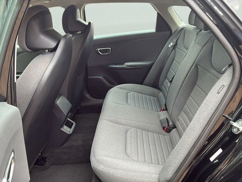 Used 2025 Kia K4 EX FWD image 23