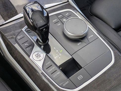 Used 2020 BMW 330i Sedan w/ Driving Assistance Package image 13