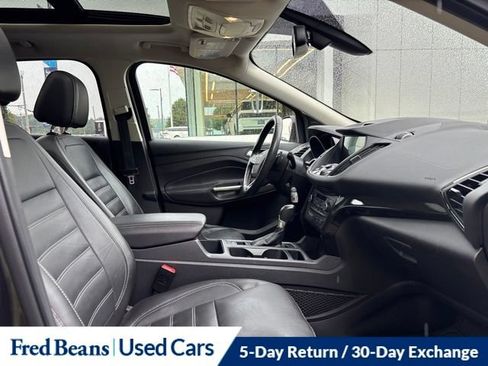 Used 2017 Ford Escape Titanium AWD/4WD image 20