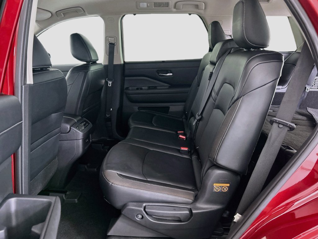 Used 2023 Nissan Pathfinder SL FWD image 20
