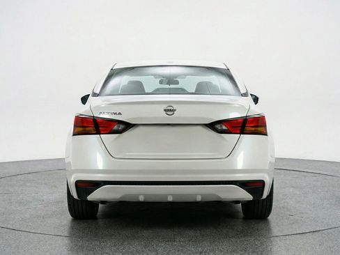 Used 2025 Nissan Altima 2.5 SR image 7