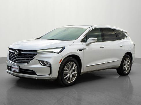 Used 2022 Buick Enclave Premium w/ Experience Buick Package image 3