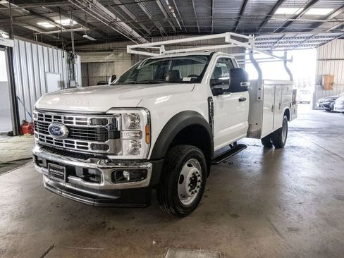 New 2025 Ford F450 XL w/ XL Chrome Package image 4