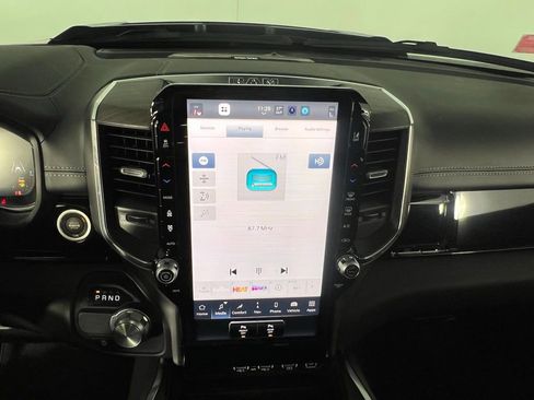 Used 2025 RAM 1500 Laramie w/ Night Edition image 27