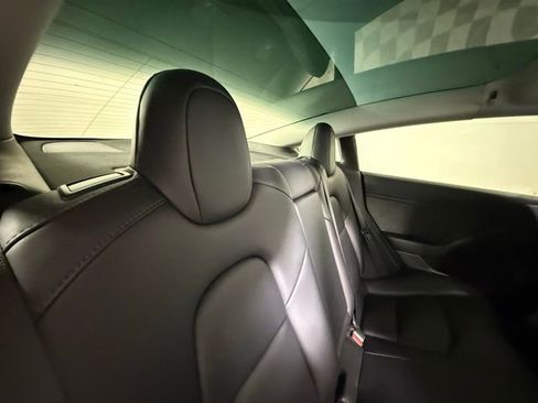 Used 2022 Tesla Model 3 Performance image 24