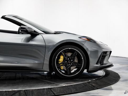 Used 2023 Chevrolet Corvette Stingray Premium Cpe w/ Z51 Performance Package image 23