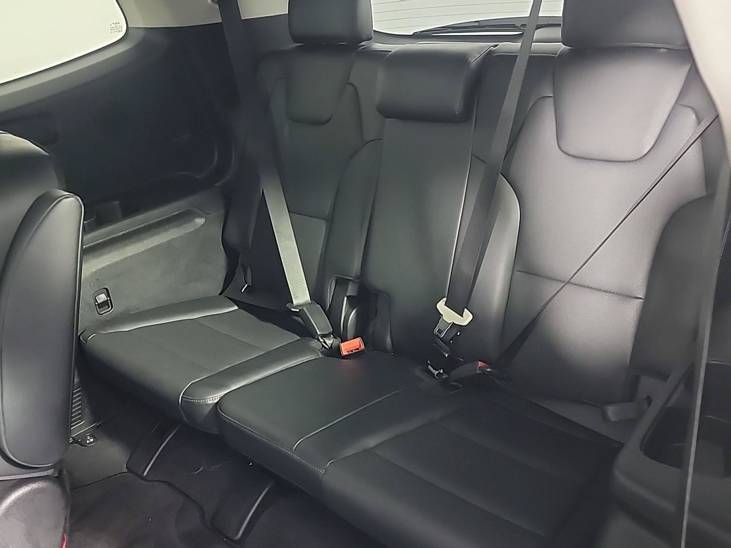 Used 2025 Kia Telluride SX w/ SX Captain's Chair Package AWD/4WD image 18