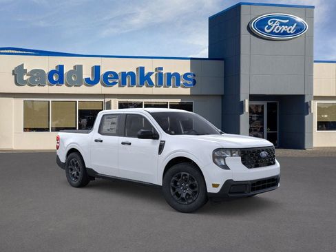 New 2026 Ford Maverick XLT w/ Equipment Group 301A image 7