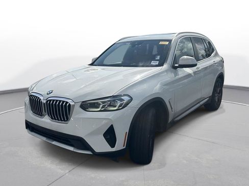 Used 2024 BMW X3 xDrive30i w/ Premium Package w/ZPA AWD/4WD image 2