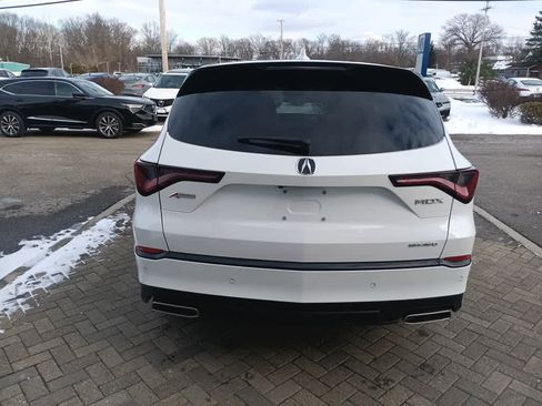 Used 2023 Acura MDX A-Spec image 5