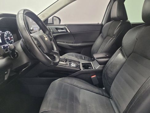 Used 2022 Mitsubishi Outlander SE FWD image 17