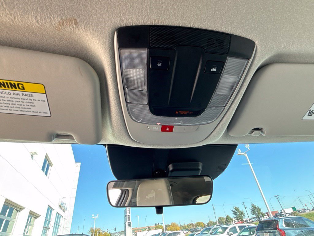 Used 2024 Kia Niro EX FWD image 22